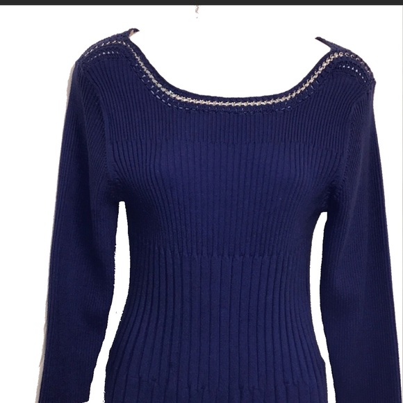 🌻 RQT Ribbed Sweater w/ Metal Embellishments - Picture 3 of 7